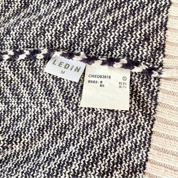 LEDiN Women's Cute PuPu Patch Oversized Cardigan Sweater Navy Cream Chevron M - Picture 11 of 13